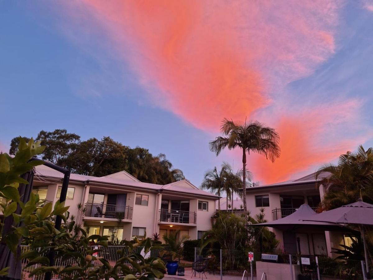 Noosa River Retreat Holiday Apartments Нусавілл Екстер'єр фото